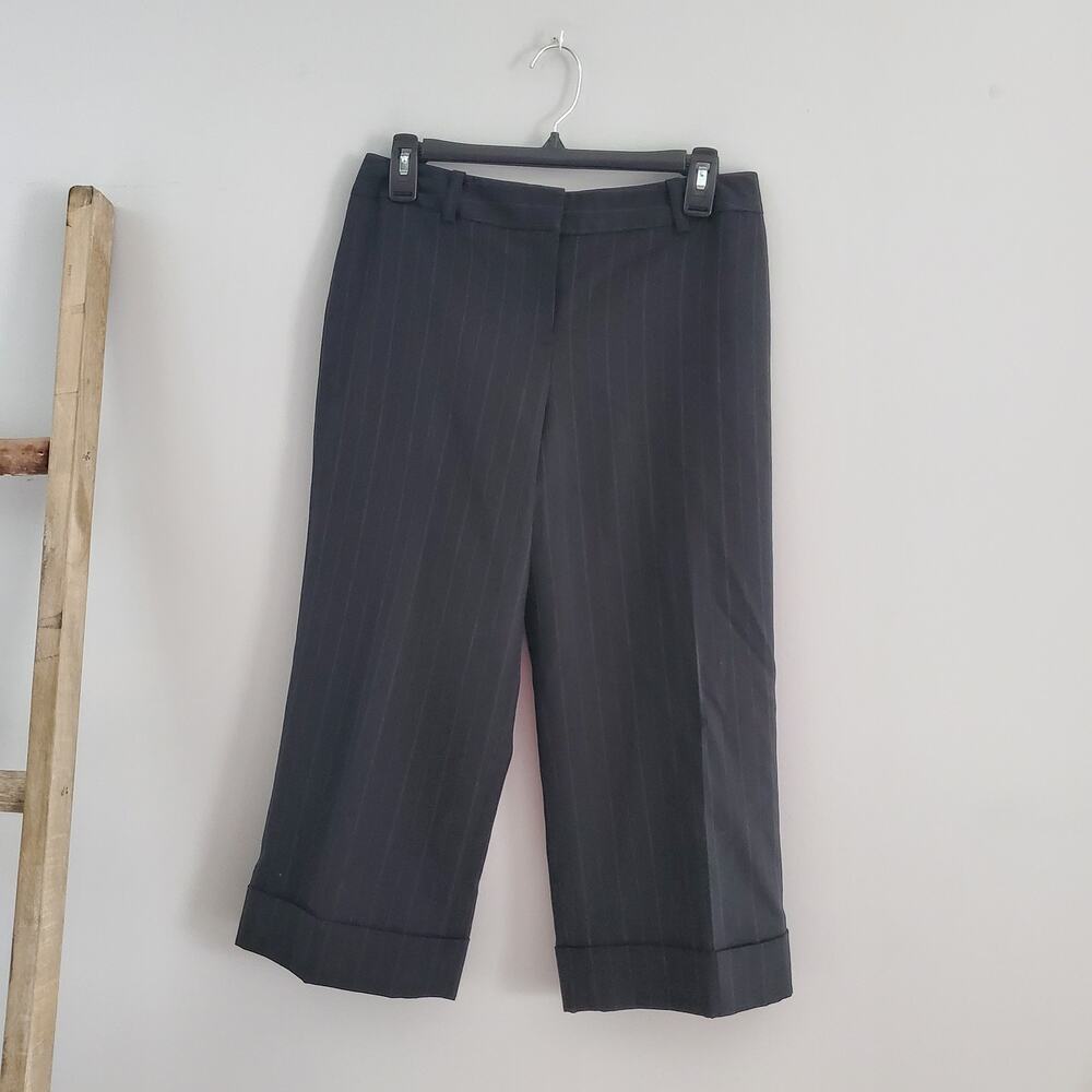 Ann Taylor Petites Black Pinstripe Cuffed Bottom Wool Blend Capri Pants Size 6P